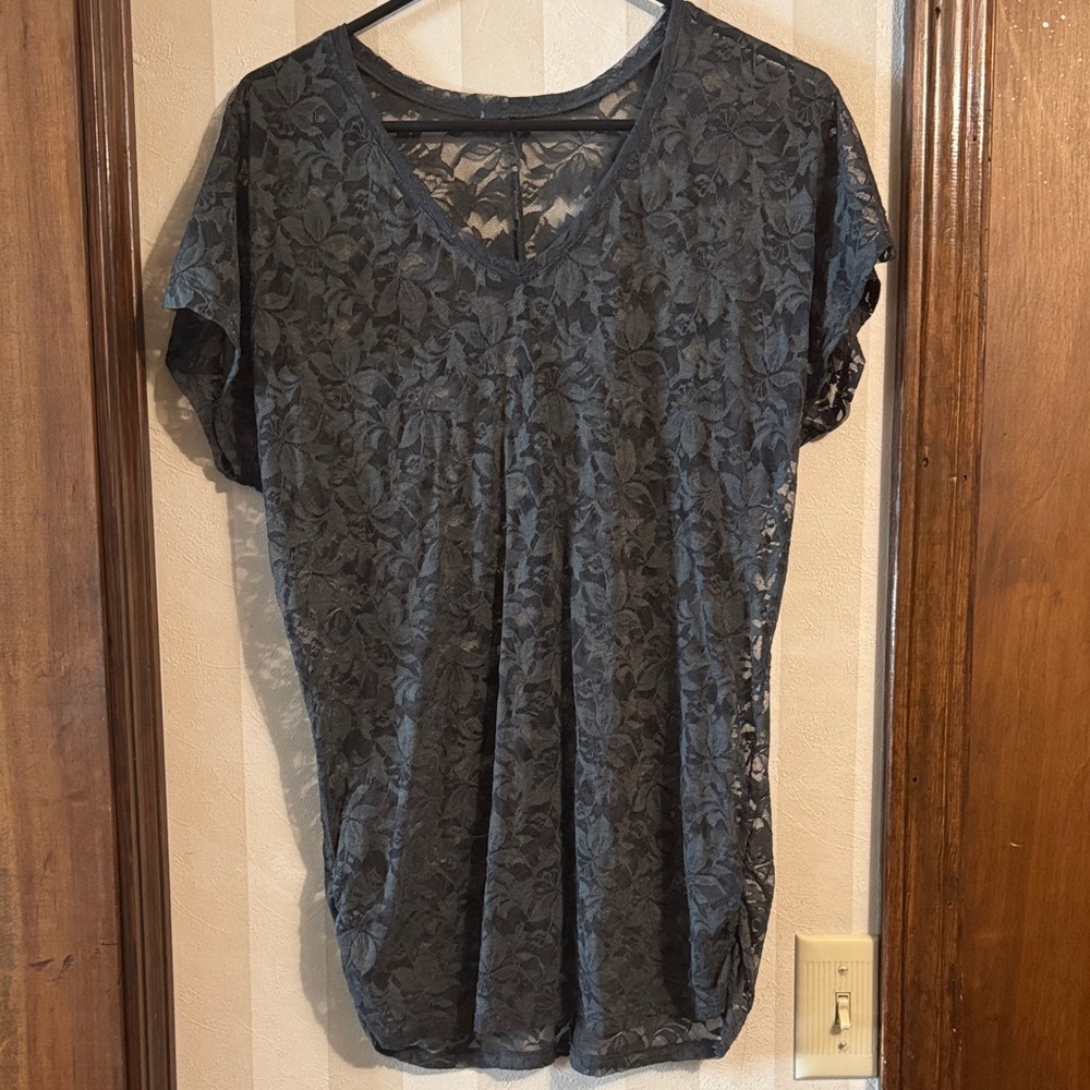 Elegant Black Lace Women’s Top